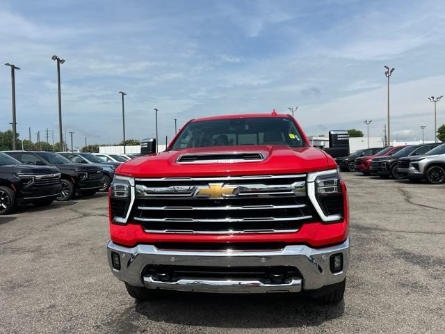 Used 2024 Chevrolet Silverado 2500 LTZ w/ LTZ Convenience Package AWD/4WD image 8
