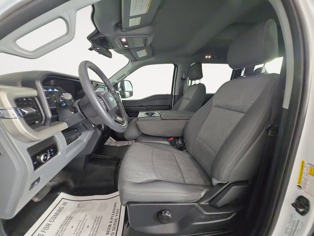 Certified 2023 Ford F350 XL w/ Snow Plow/Camper Package AWD/4WD image 9