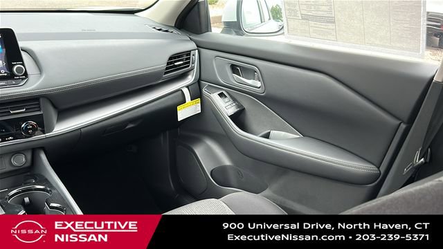 New 2026 Nissan Rogue SV image 25