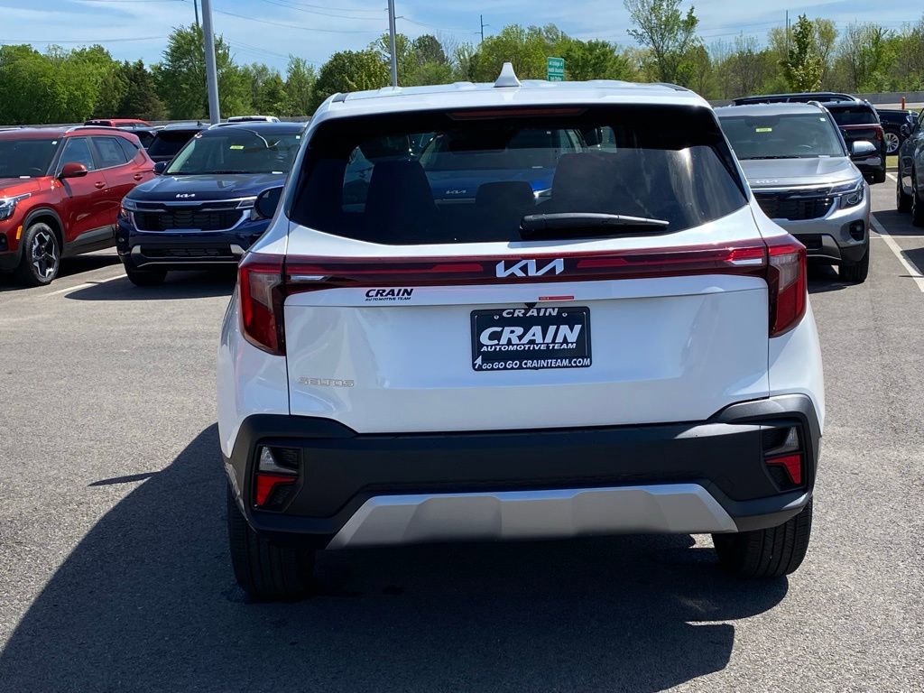 New 2026 Kia Seltos LX FWD image 5