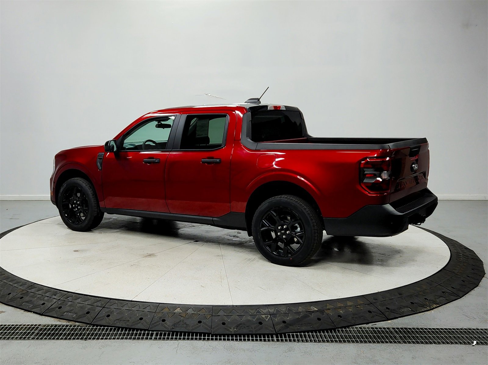 New 2025 Ford Maverick XLT w/ XLT Luxury Package image 5