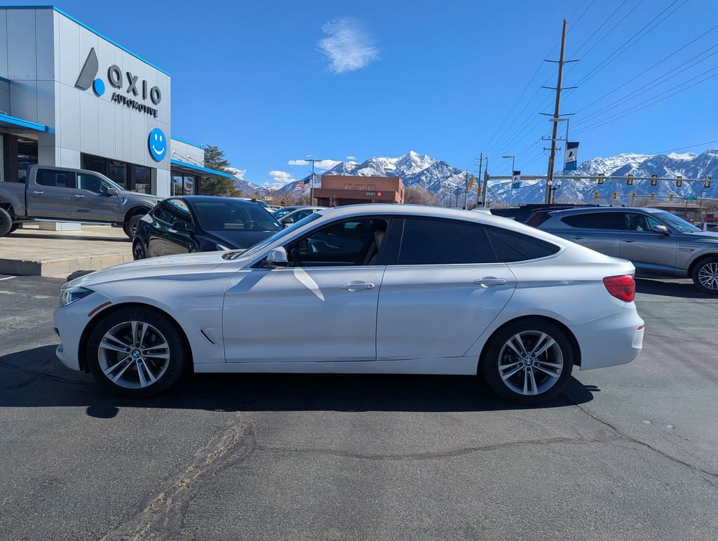 Used 2017 BMW 330i Gran Turismo xDrive w/ Driving Assistance Package AWD/4WD image 8