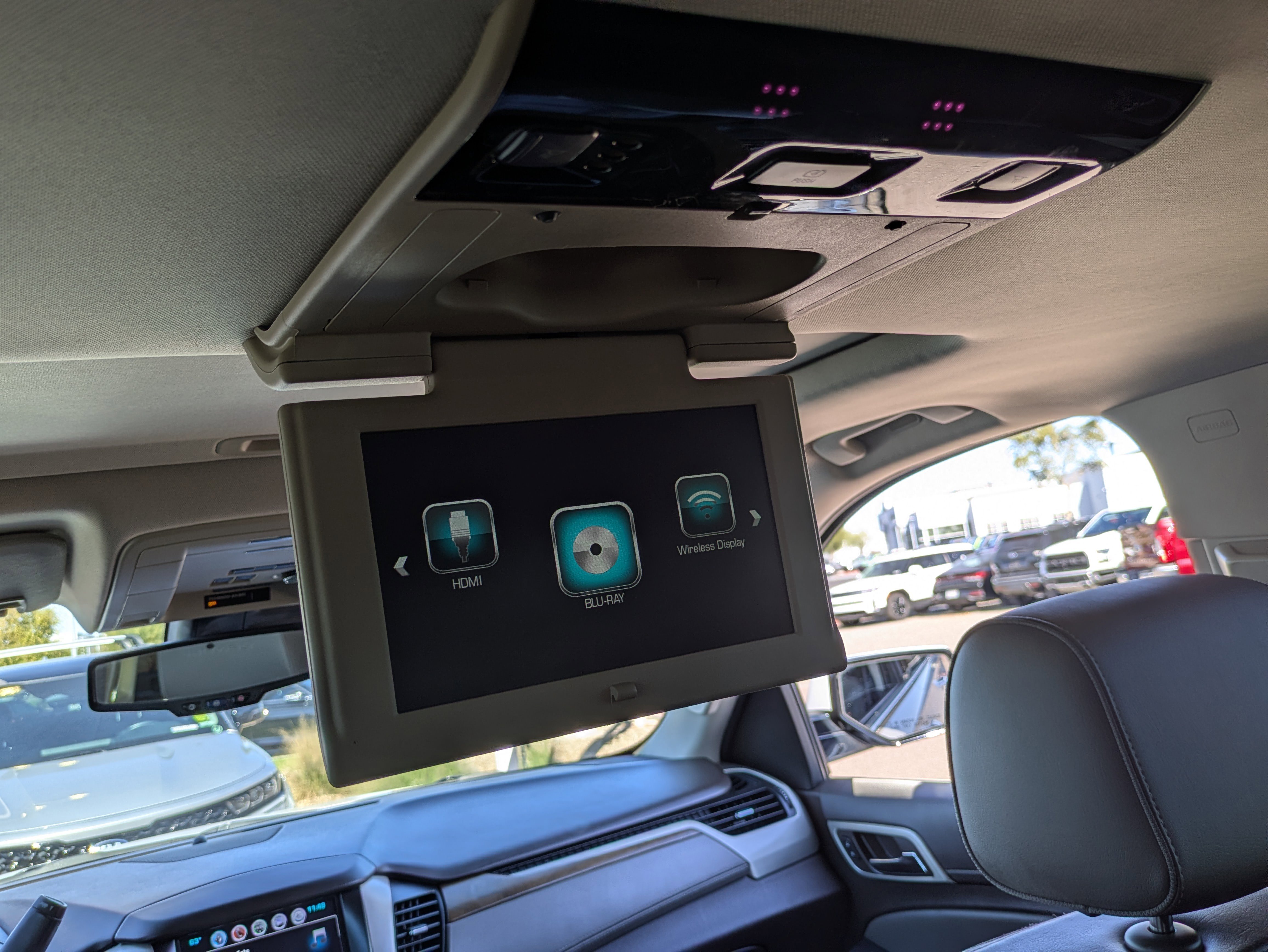 Used 2020 GMC Yukon XL Denali w/ Open Road Package image 19