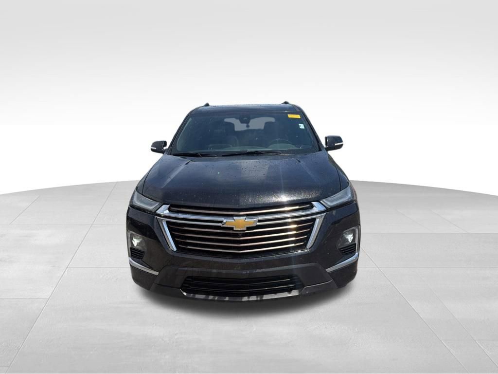 Used 2023 Chevrolet Traverse High Country FWD image 2