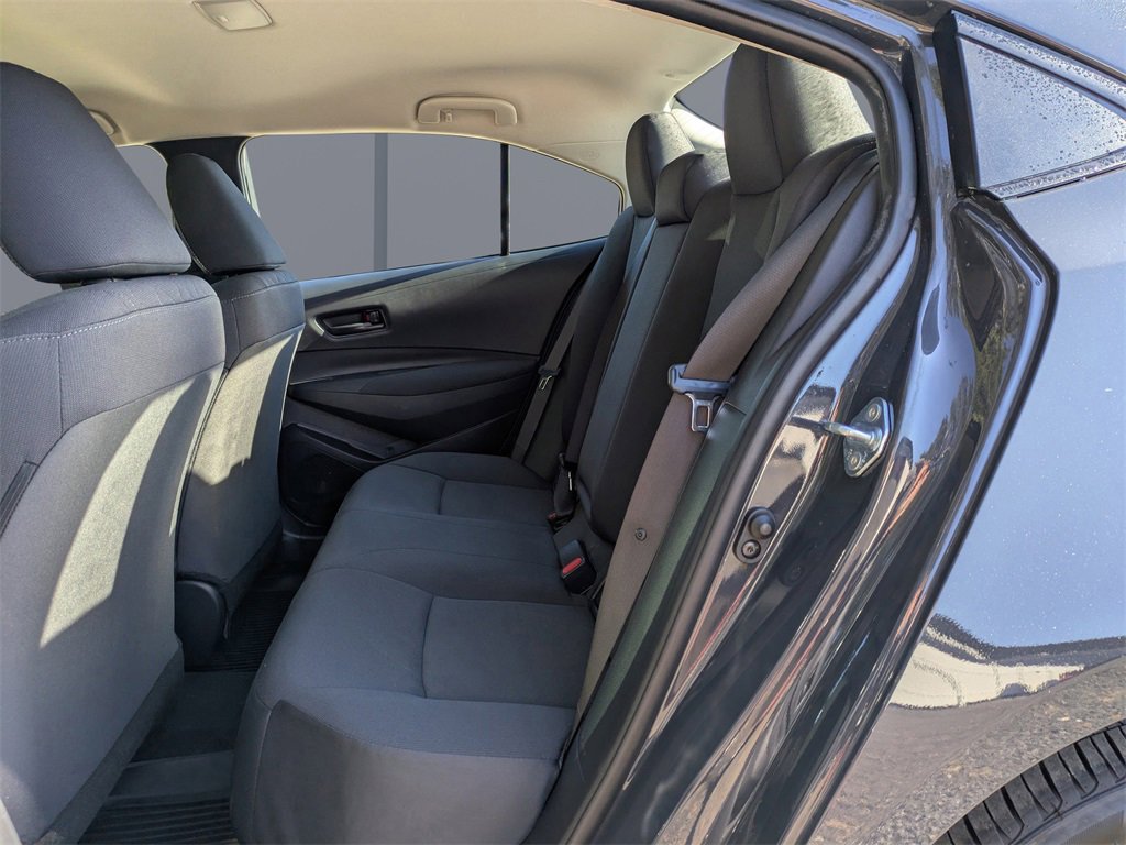 Used 2025 Toyota Corolla LE image 11