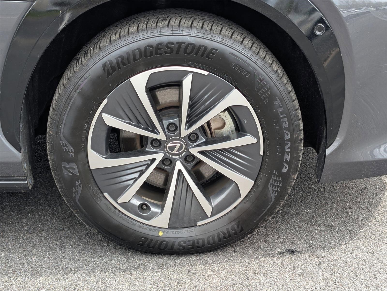 Used 2023 Lexus RZ 450e Premium w/ Technology Package image 10