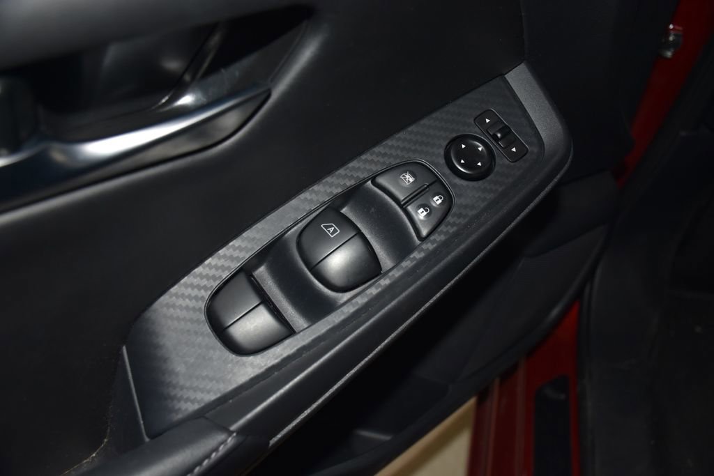 Used 2025 Nissan Sentra SV image 23