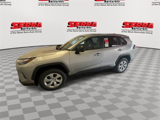 Used 2025 Toyota RAV4 LE image 5