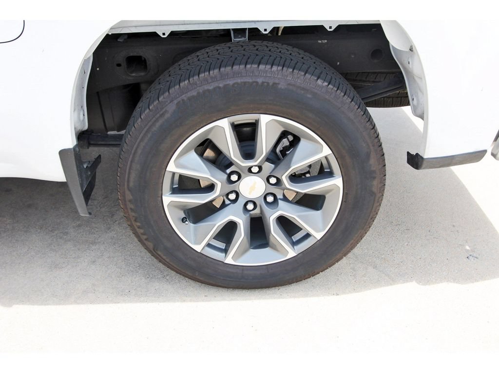 Used 2025 Chevrolet Silverado 1500 LT RWD image 10