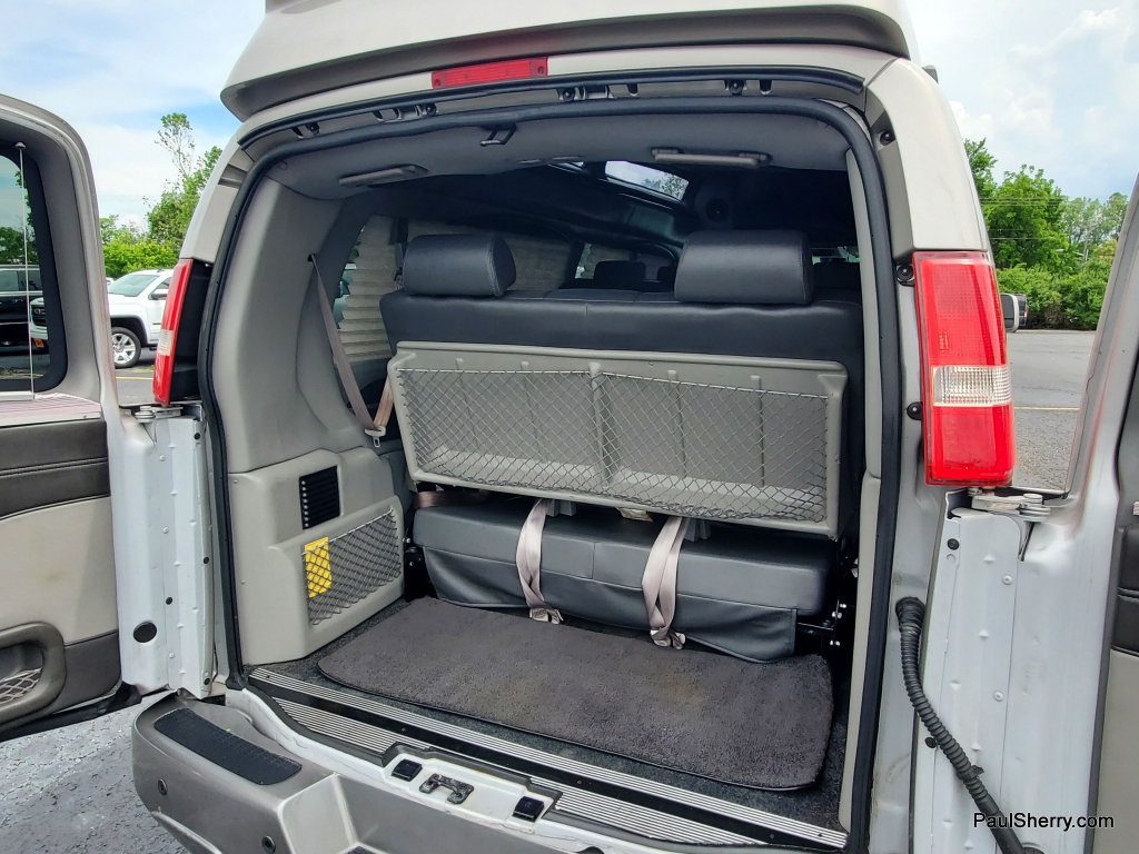 Used 2020 GMC Savana 2500 Extended w/ Enhanced Convenience Package RWD image 19