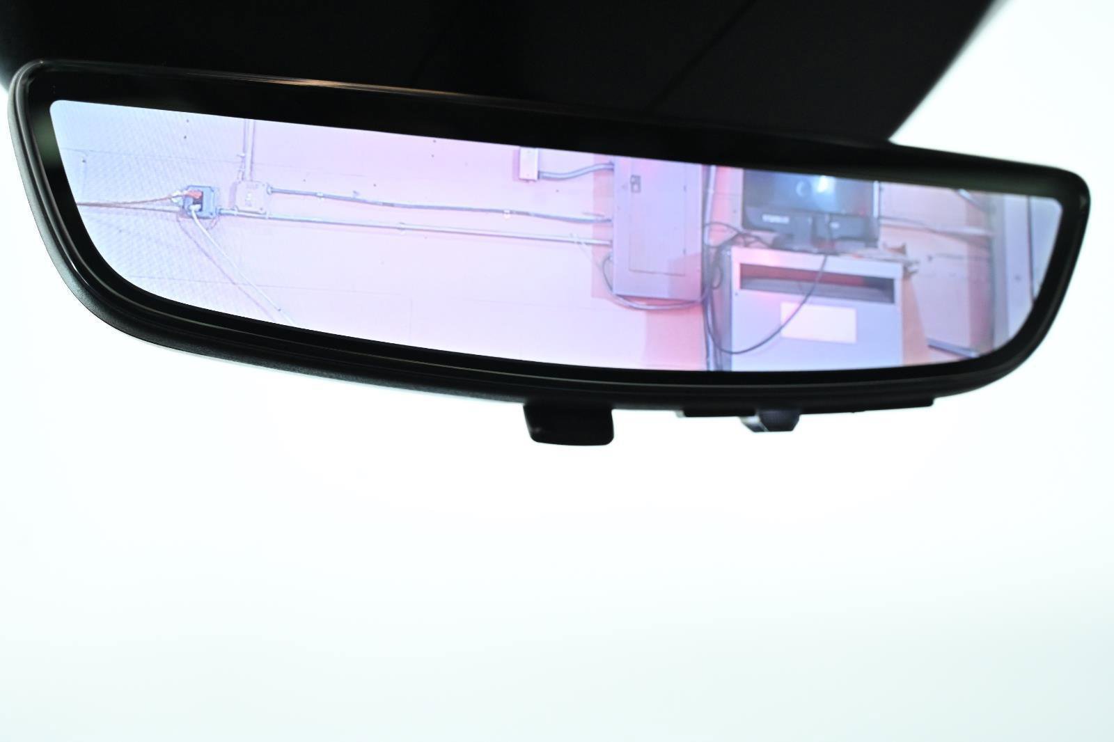 Used 2021 Cadillac Escalade Premium Luxury image 21