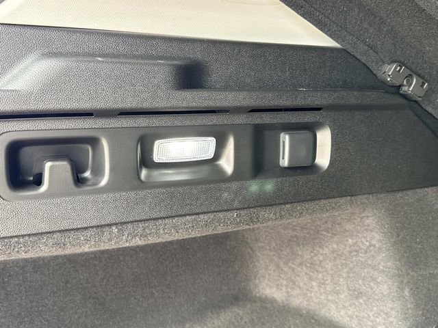 Used 2025 Buick Envision Sport Touring image 23