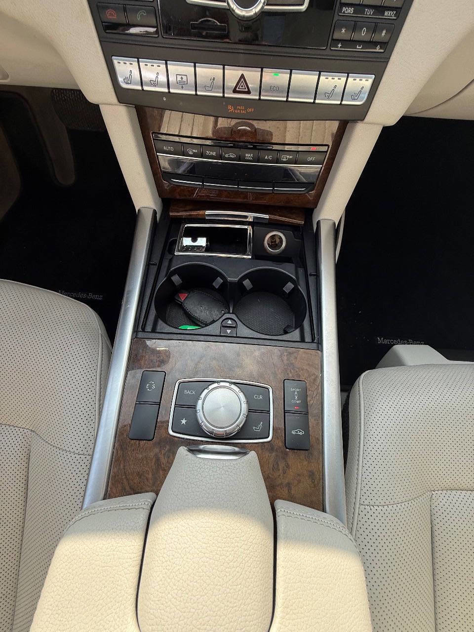 Used 2014 Mercedes-Benz E 550 4MATIC Sedan image 19