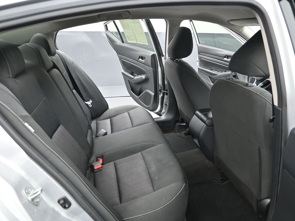 Used 2022 Nissan Altima 2.5 S image 12