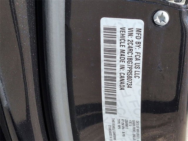 Certified 2023 Chrysler Pacifica Touring-L image 33