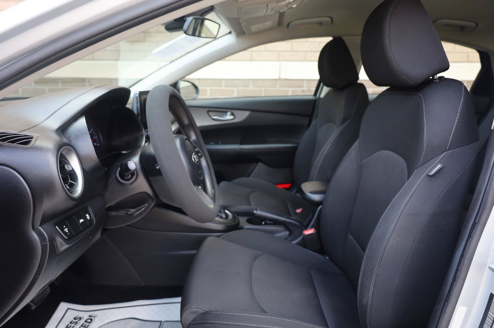 Used 2019 Kia Forte LXS FWD image 17