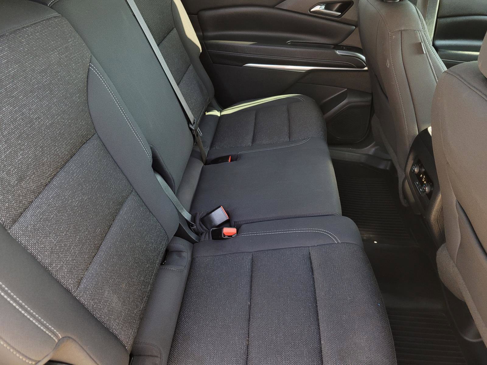 Used 2024 Chevrolet Traverse LT w/ Trailering Package FWD image 12