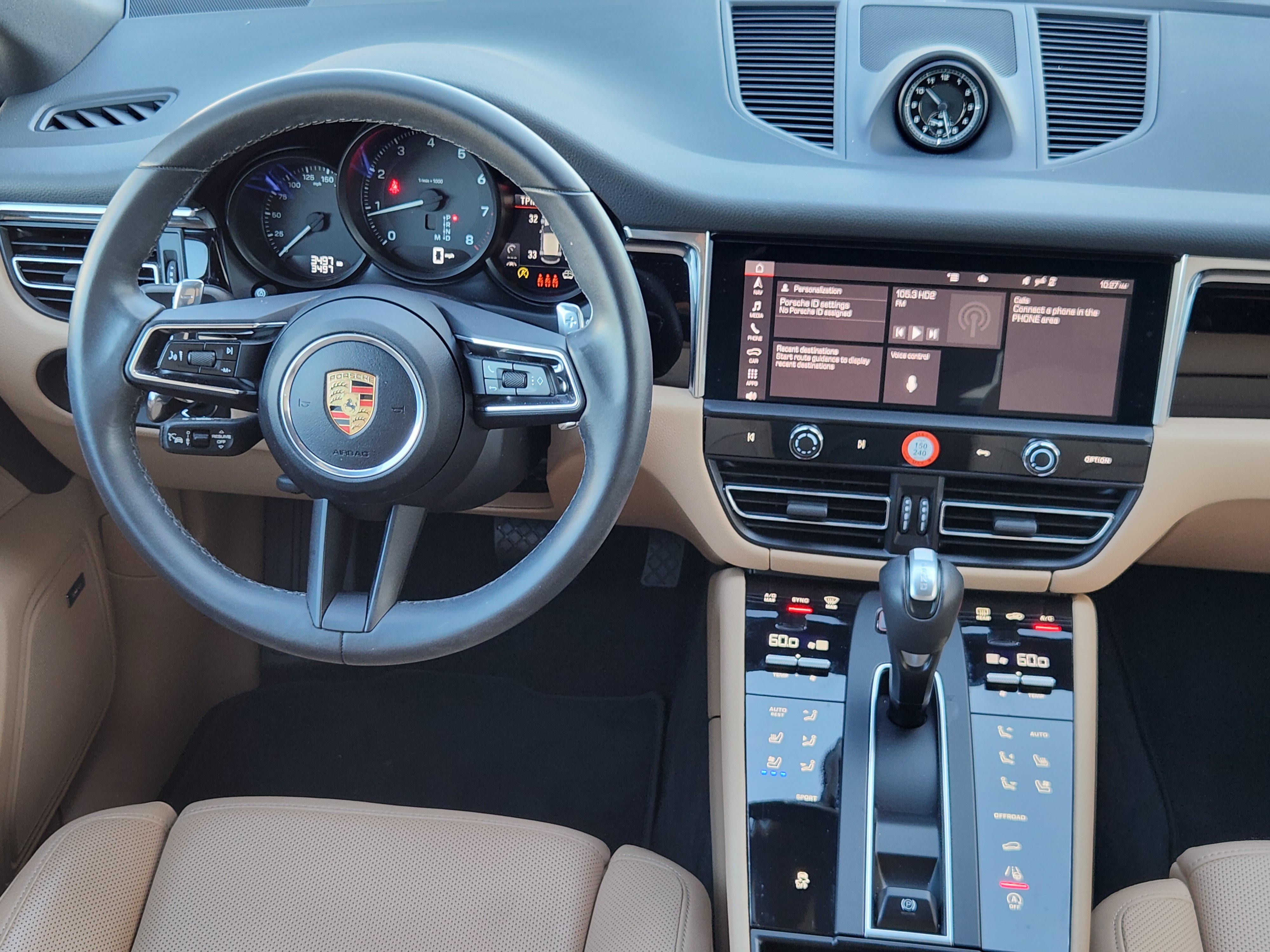 Certified 2026 Porsche Macan AWD/4WD image 25