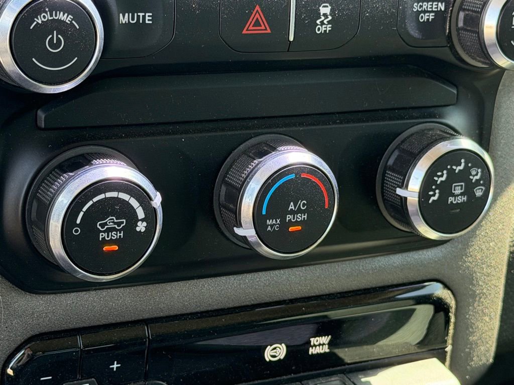 Used 2019 RAM 3500 Tradesman AWD/4WD image 20