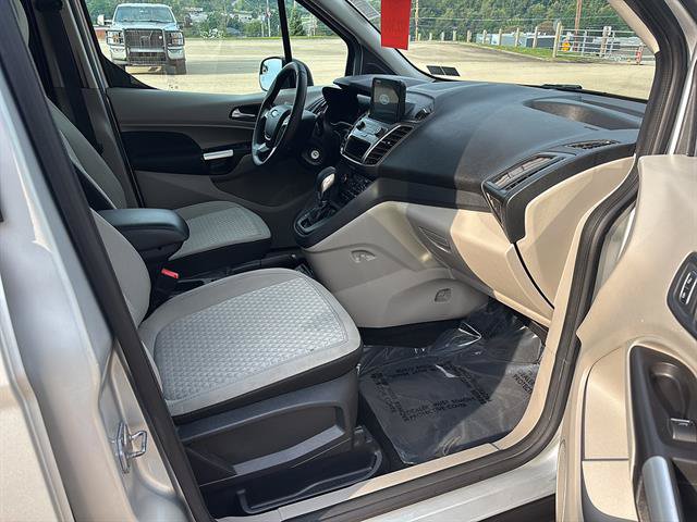 Used 2022 Ford Transit Connect XLT FWD image 19
