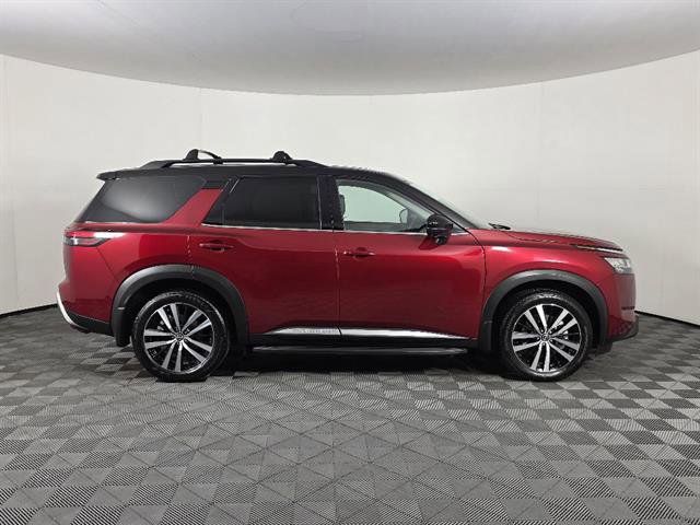 Used 2024 Nissan Pathfinder Platinum w/ Lighting Package (N93) image 2