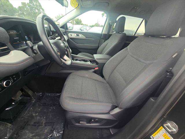 Used 2025 Ford Explorer Active RWD image 25