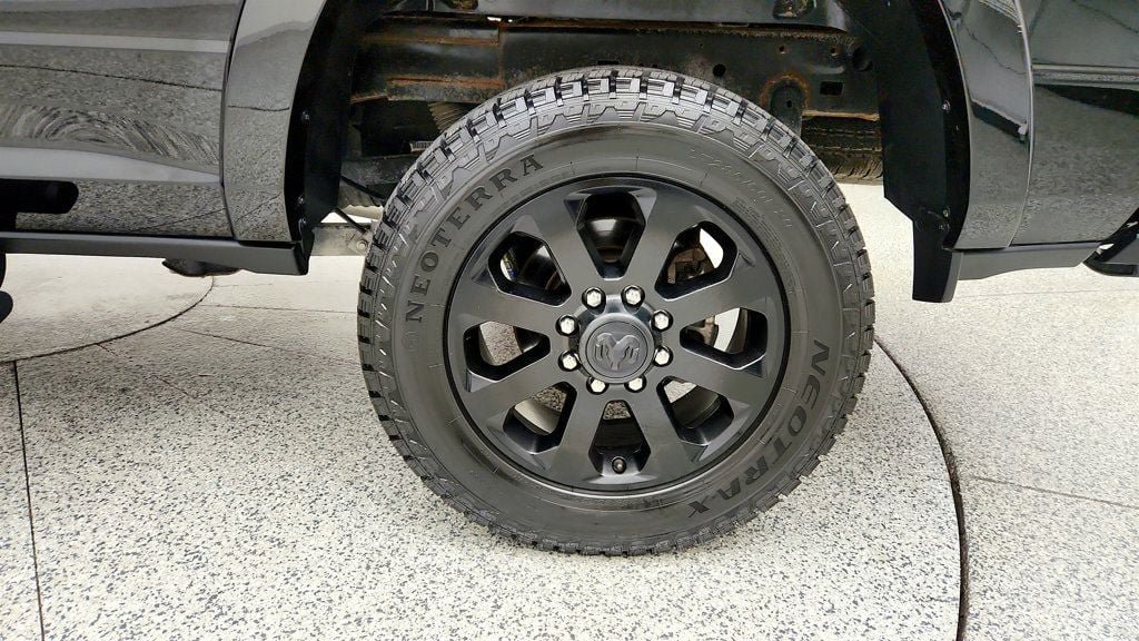 Used 2022 RAM 2500 Laramie w/ Night Edition AWD/4WD image 9