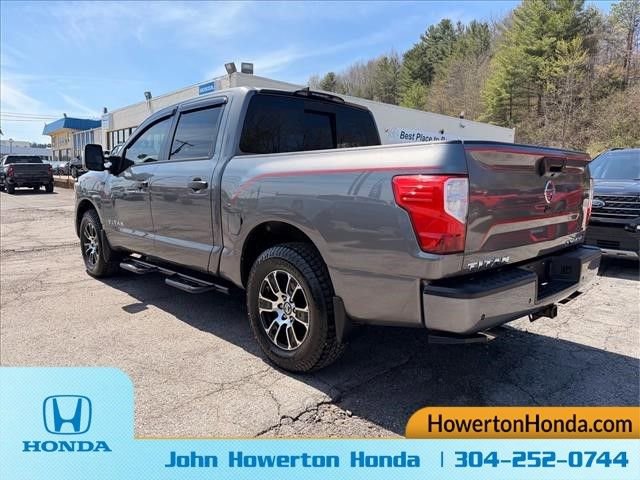 Used 2022 Nissan Titan SV w/ SV Convenience Package AWD/4WD image 7