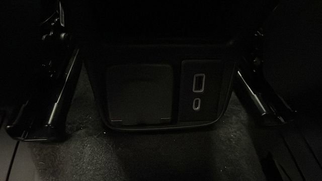 Used 2024 Buick Encore GX Avenir w/ Avenir Convenience Package image 34