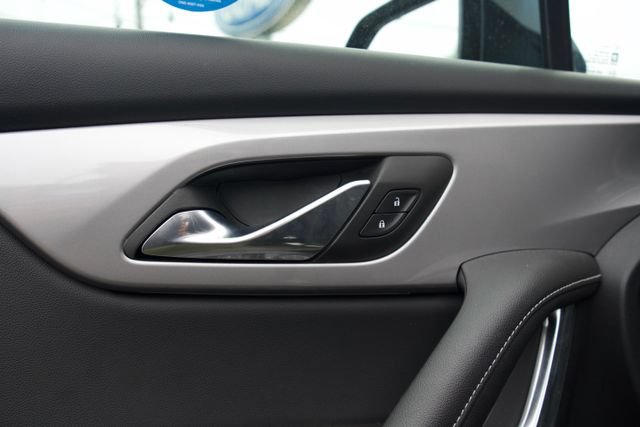 Used 2025 Chevrolet Blazer LT FWD image 12