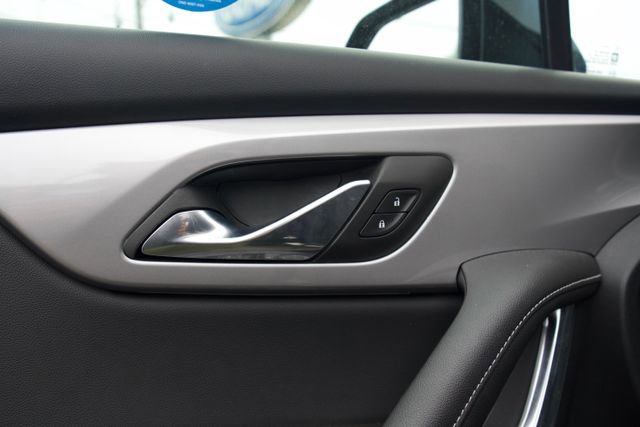 Used 2025 Chevrolet Blazer LT FWD image 12