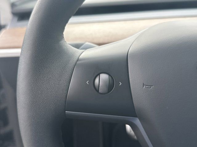 Used 2023 Tesla Model 3 Performance image 26