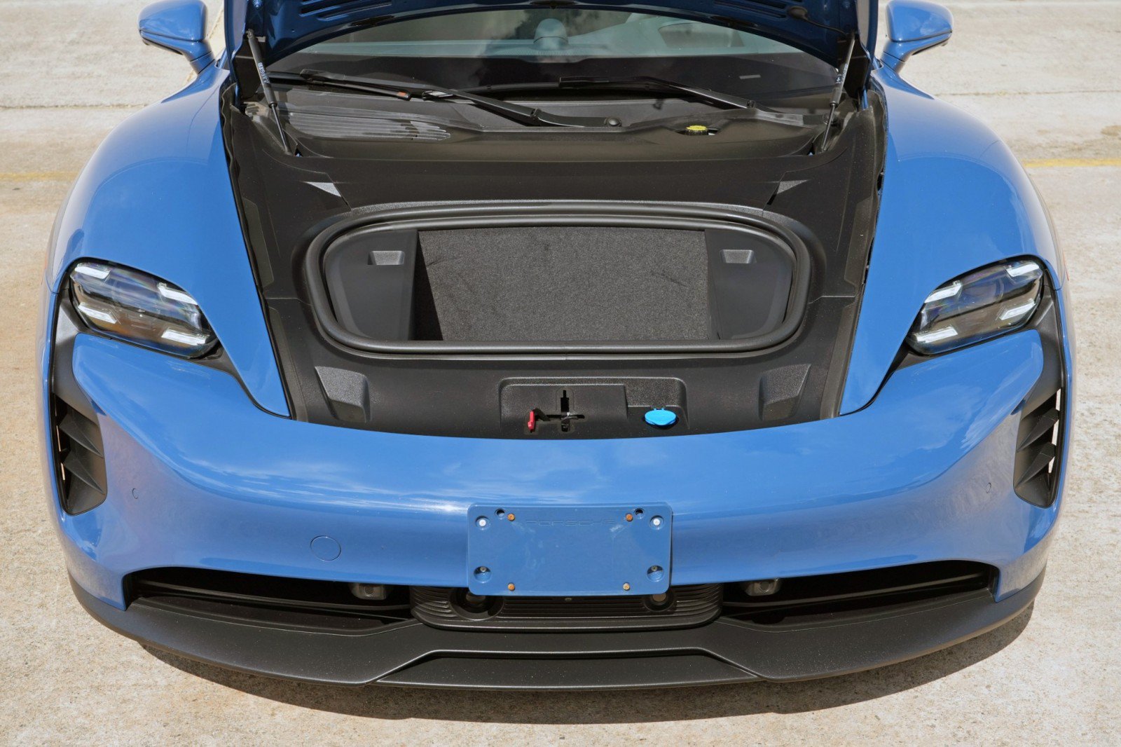 Used 2023 Porsche Taycan GTS AWD/4WD image 8
