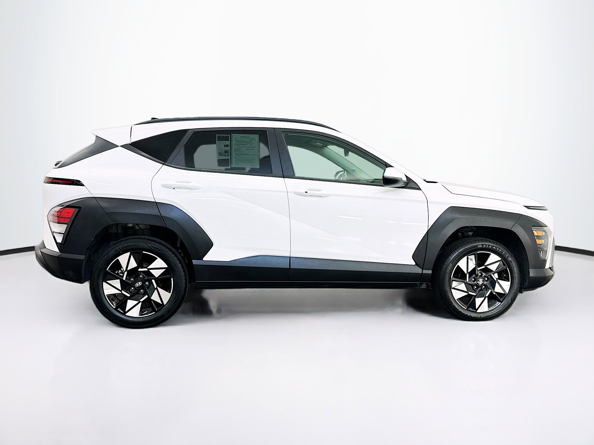 Used 2025 Hyundai Kona SEL AWD/4WD image 10
