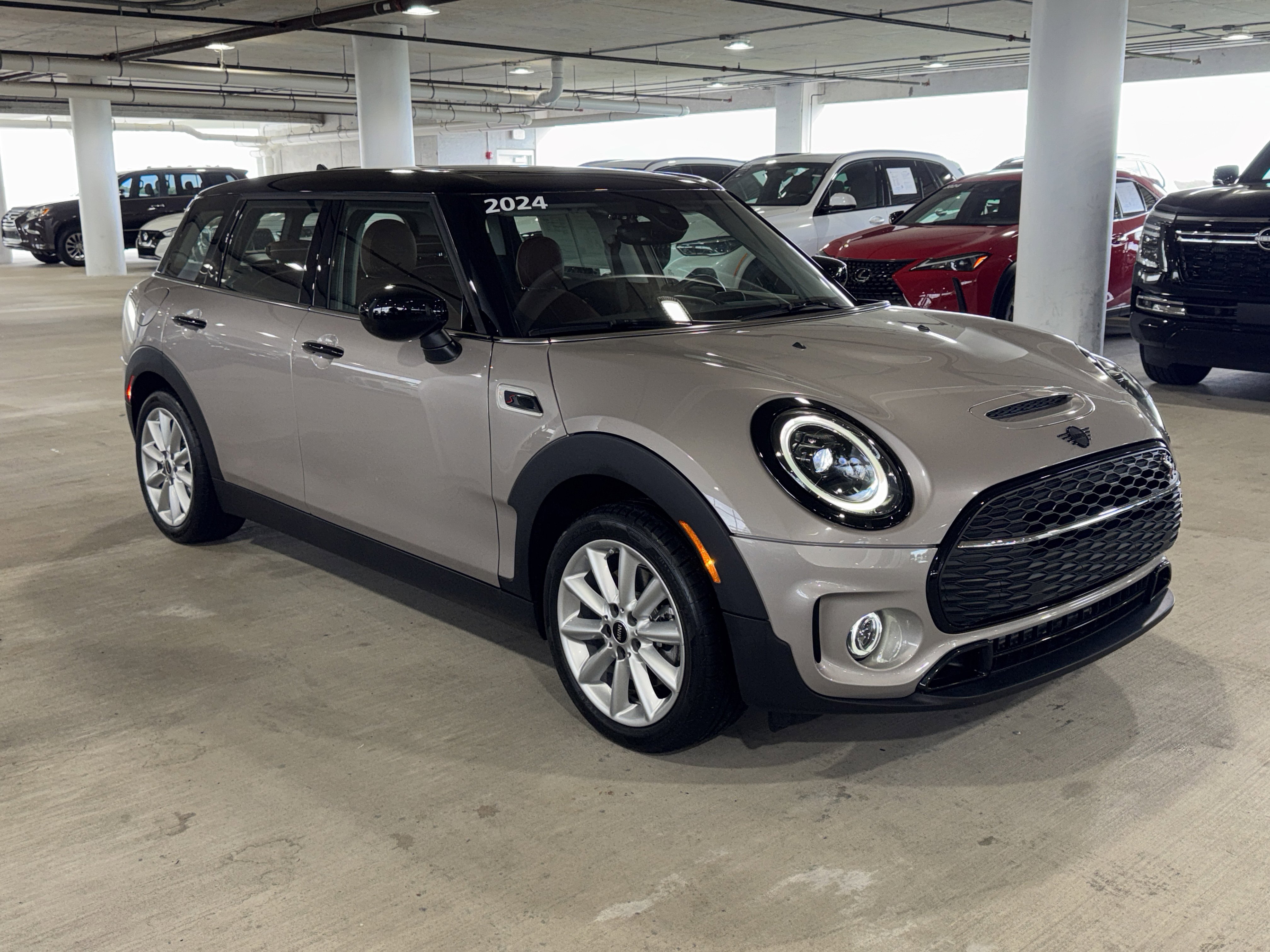Used 2024 MINI Cooper Clubman S w/ Signature Upholstery Package image 2