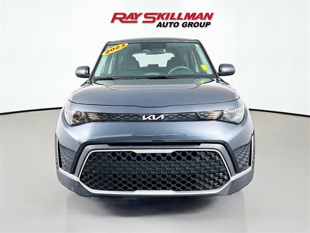 Used 2023 Kia Soul LX image 2