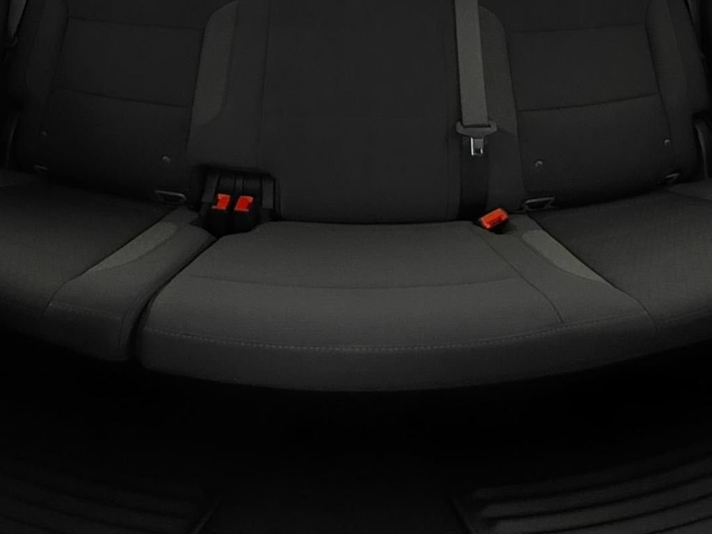 Certified 2025 Chevrolet Silverado 1500 Custom RWD image 13