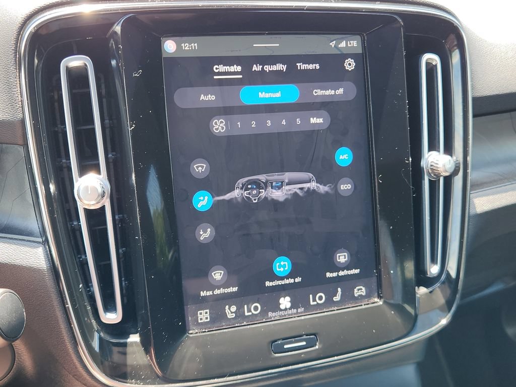 Certified 2023 Volvo C40 P8 Recharge Ultimate AWD/4WD image 23