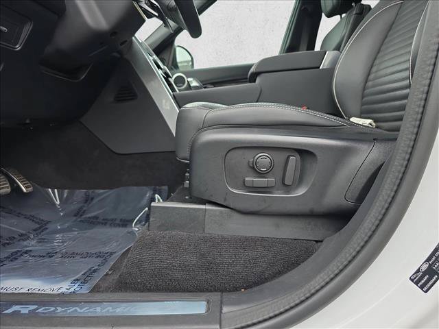 Certified 2023 Land Rover Discovery Metropolitan Edition AWD/4WD image 28