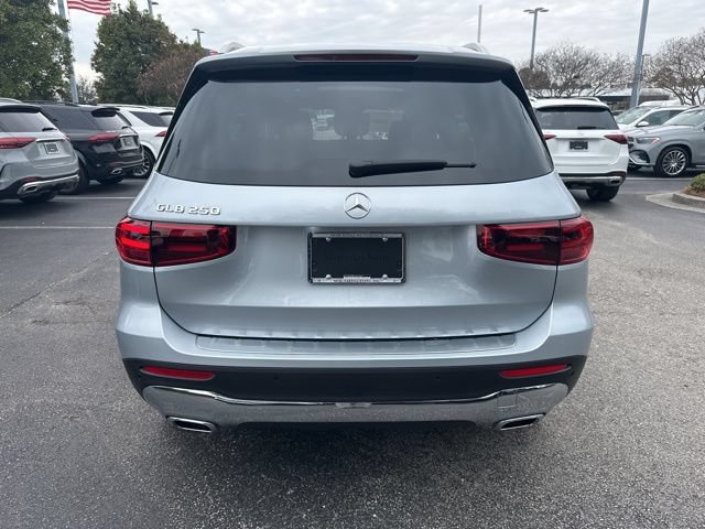 Used 2026 Mercedes-Benz GLB 250 image 5
