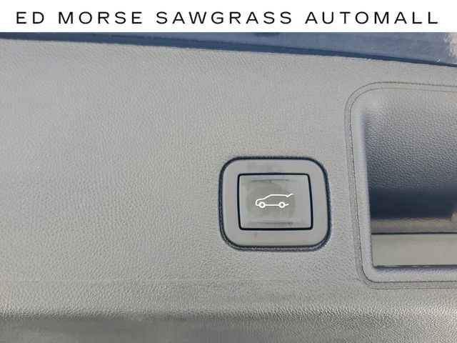 Certified 2024 GMC Terrain SLT image 11