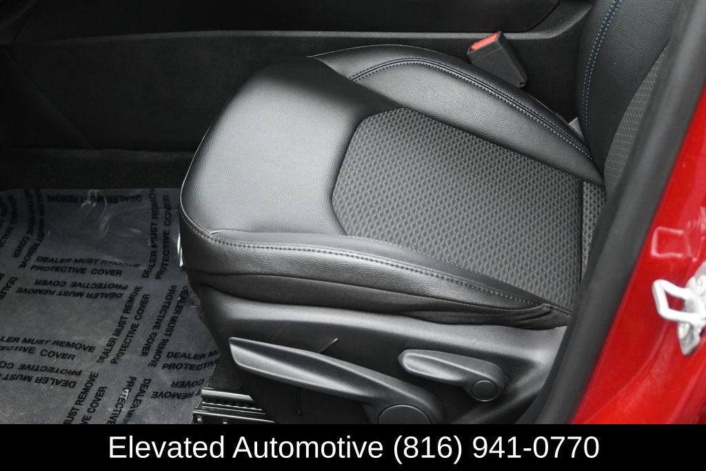 Used 2025 Jeep Compass Latitude w/ Altitude Special Edition AWD/4WD image 14