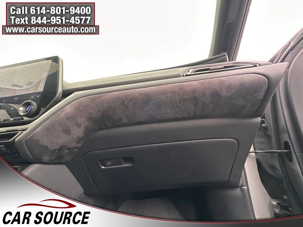 Used 2024 Lexus TX 500h AWD w/ Technology Package image 33