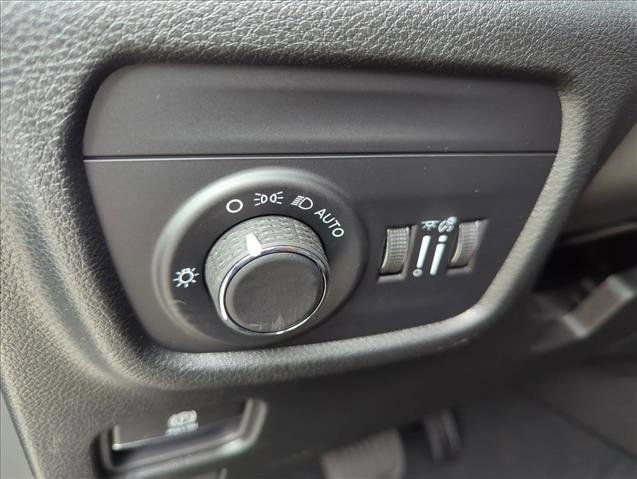 New 2026 Jeep Grand Cherokee L 2WD image 15