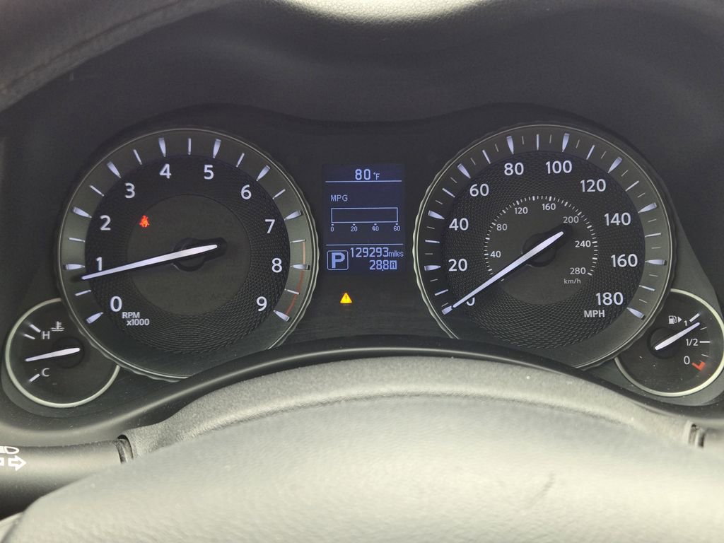 Used 2017 INFINITI Q70 L 3.7 image 21