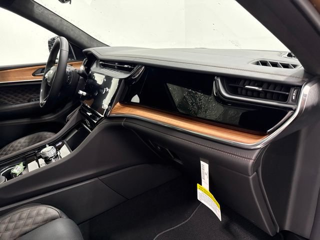New 2026 Jeep Grand Cherokee Summit AWD/4WD image 19