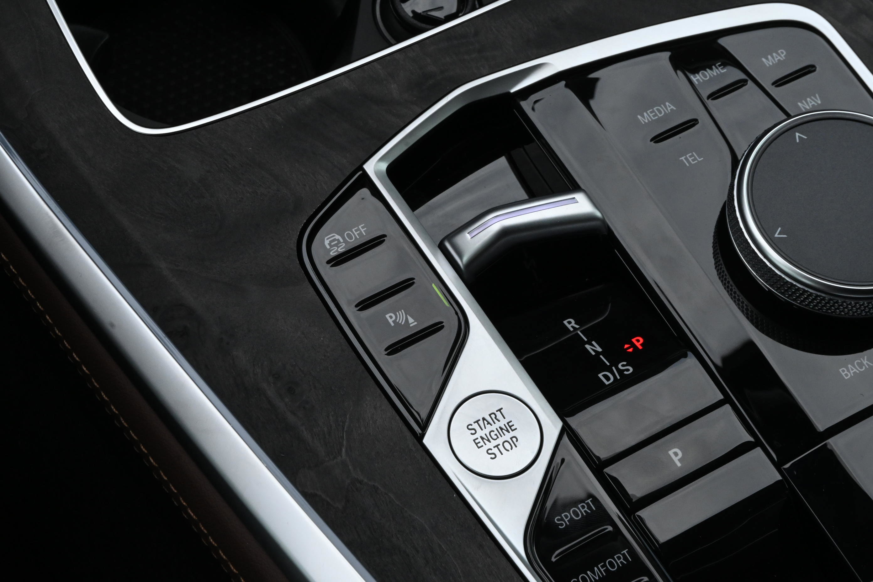 New 2026 BMW X5 sDrive40i w/ Climate Comfort Package image 18