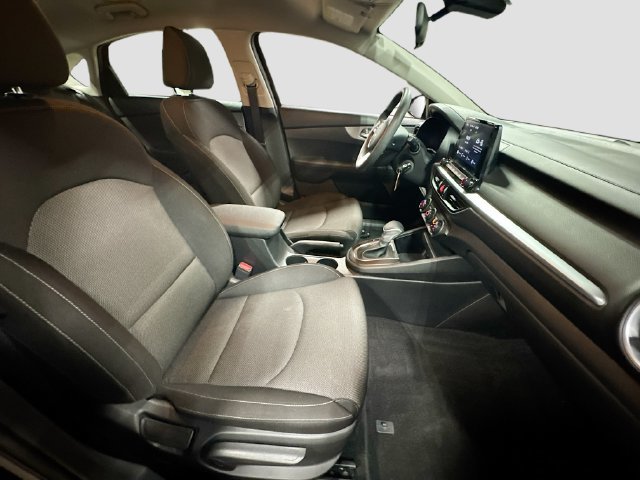 Certified 2023 Kia Forte LXS w/ LXS Technology Package FWD image 25