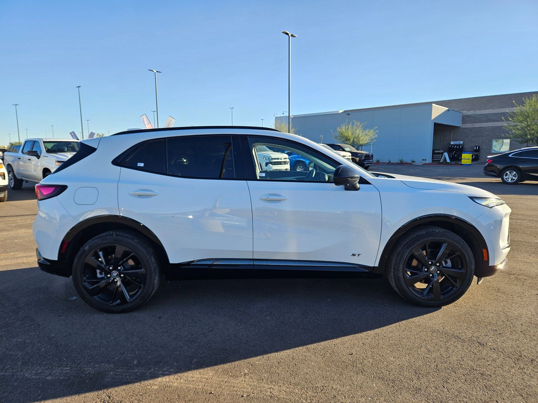 Used 2025 Buick Envision Sport Touring image 6