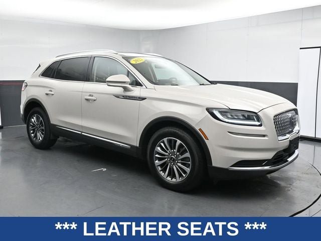 Used 2022 Lincoln Nautilus Reserve AWD/4WD image 3